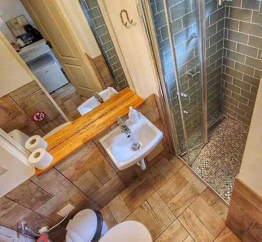 The Tiny House For 2 *